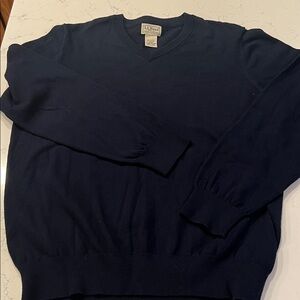 L.L. Bean Men's Navy Blue V-Neck Sweater
